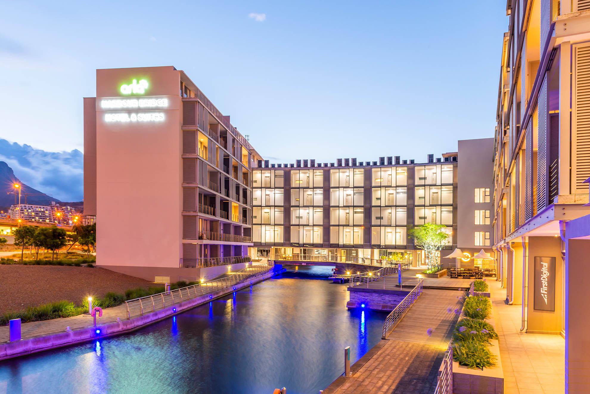 Aha Harbour Bridge Hotel & Suites Kapstaden Exteriör bild